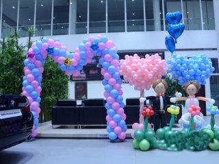 汽车4S店气球布置 4s店促销活动